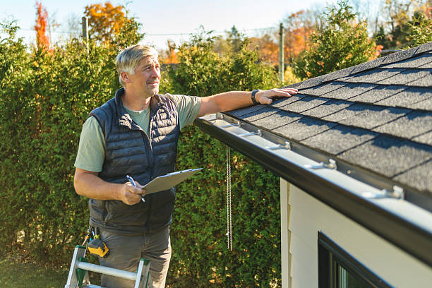 Professional Roof Inspection technician working in Wadsworth, TX